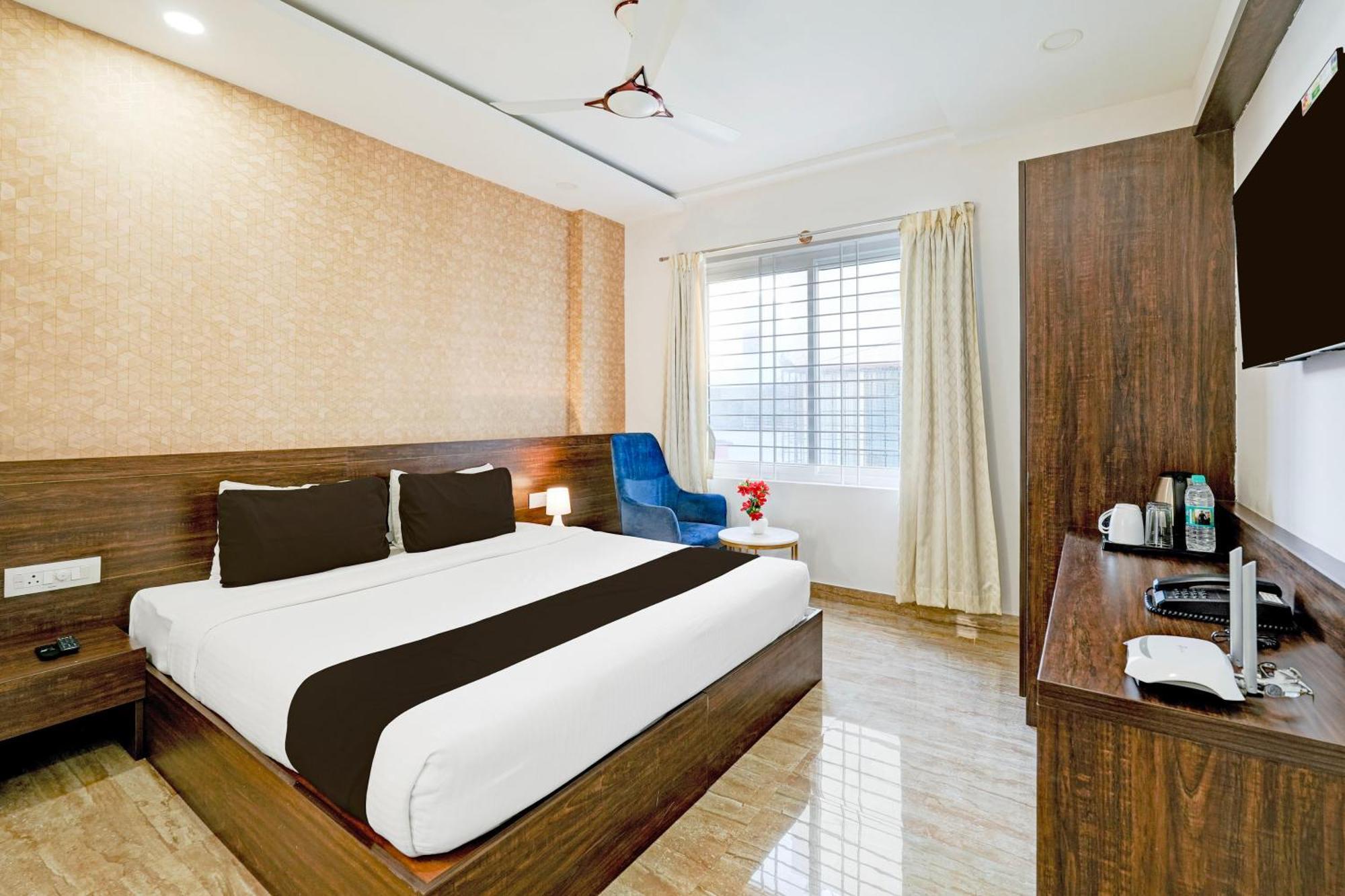 Super Townhouse Oak Aecs Formerly Bangalore Times Luaran gambar