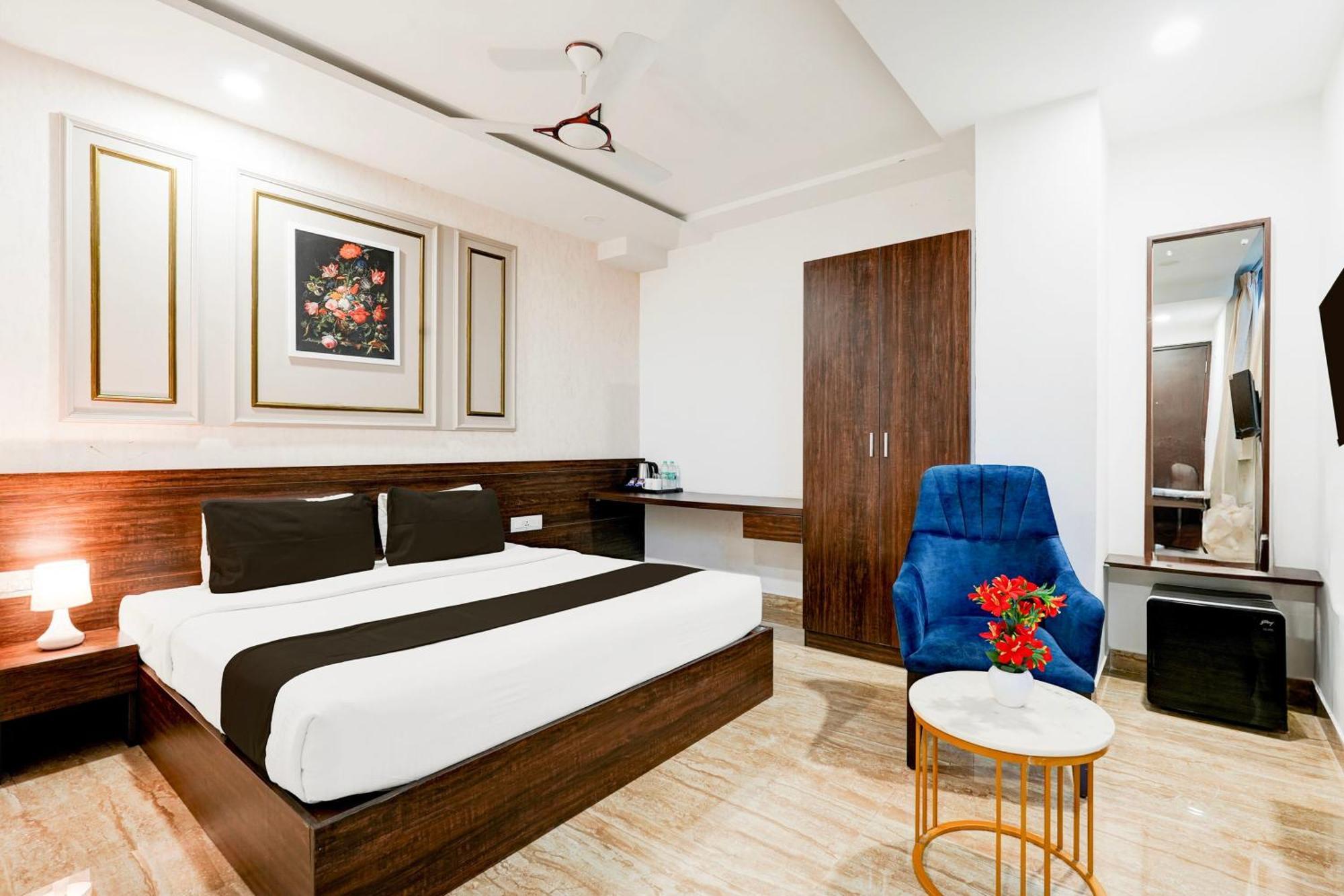 Super Townhouse Oak Aecs Formerly Bangalore Times Luaran gambar