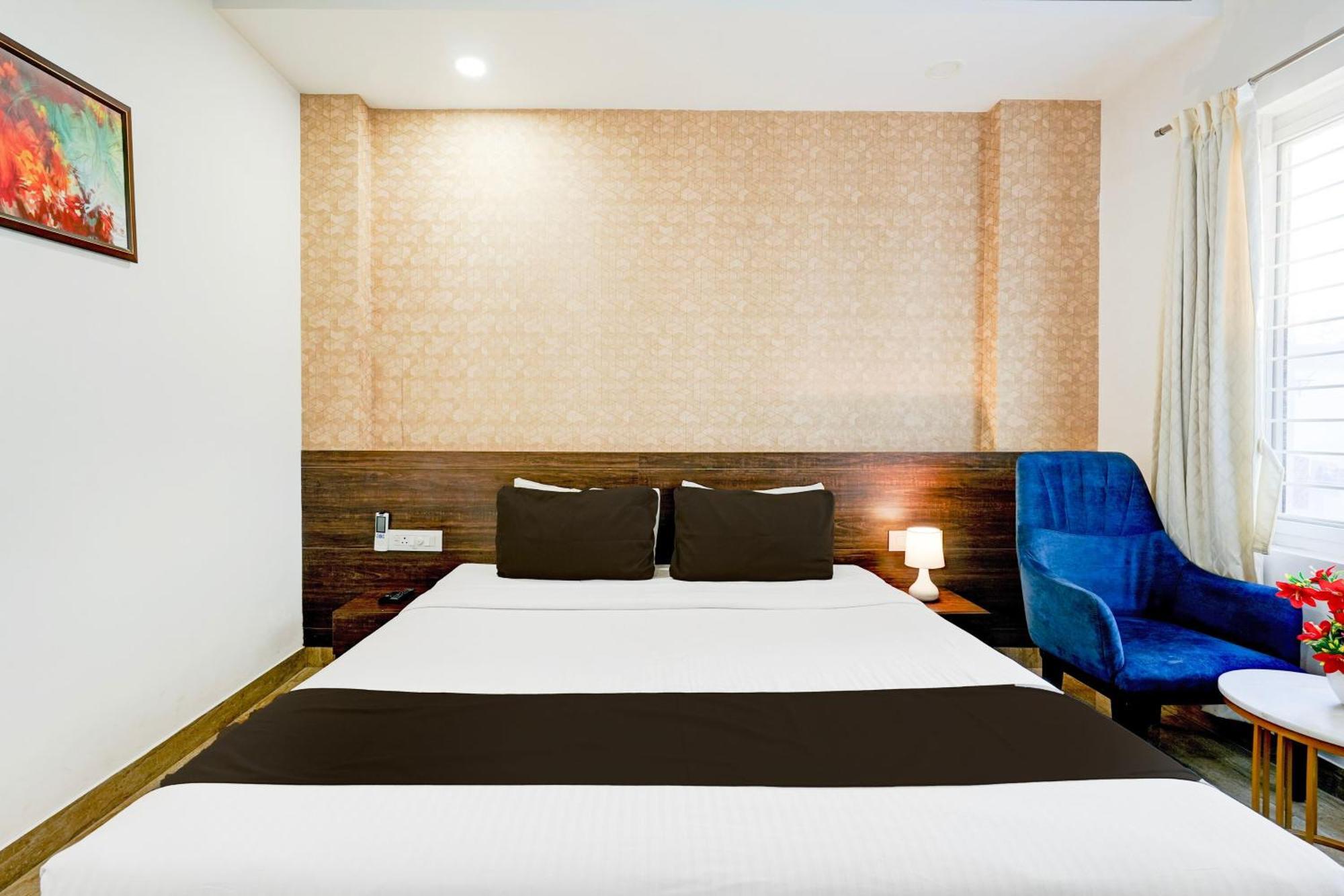 Super Townhouse Oak Aecs Formerly Bangalore Times Luaran gambar